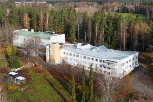 В Финляндии суд отменил сделку по покупке петербуржцами ветхого дома престарелых