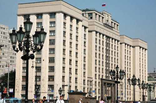 Госдума России приняла в третьем чтении пакет законопроектов об электронной трудовой книжке