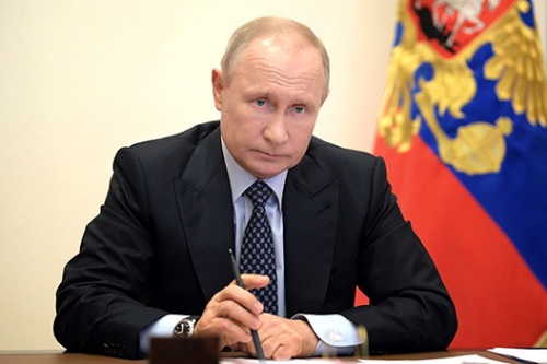 Путин установил МРОТ в 2023 году на уровне 16 242 рубля